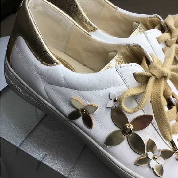 Michael Kors leather sneakers - Picture 5 of 11